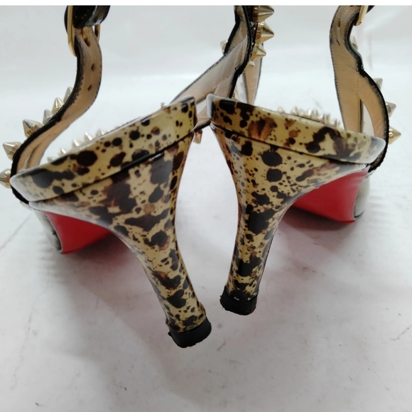 CHRISTIAN LOUBOUTIN Studded White and Gold Women's Heels - Picture 6 of 10